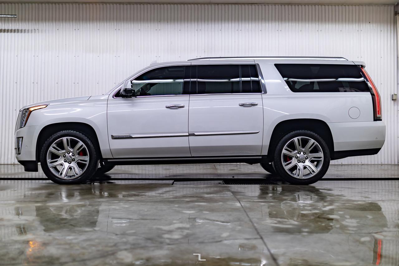 2017 Cadillac Escalade ESV AWD Premium Luxury Leather Roof Nav TV's Red Deer AB