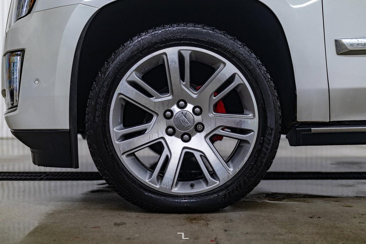 2017 Cadillac Escalade ESV AWD Premium Luxury Leather Roof Nav TV's Red Deer AB