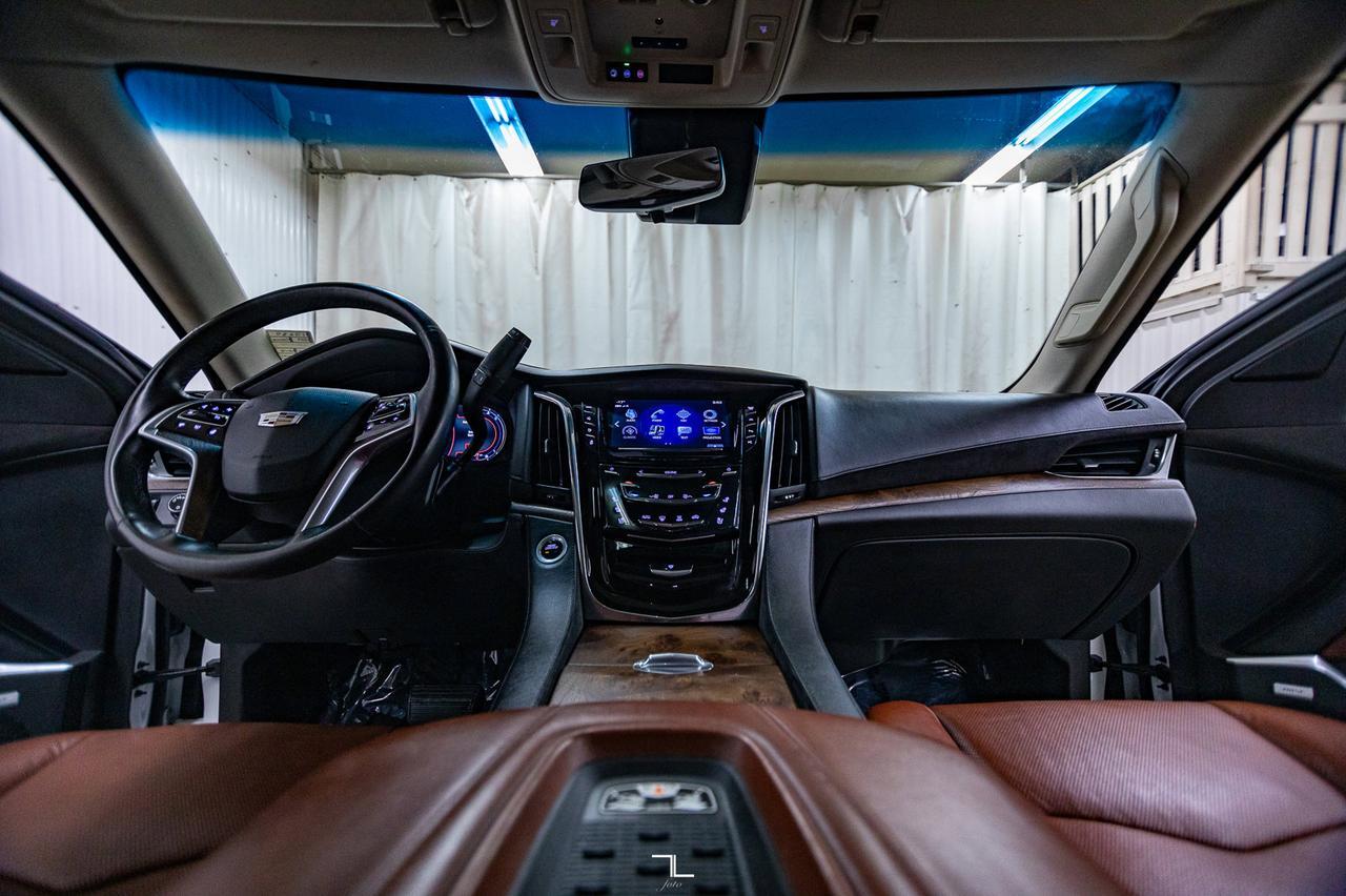 2017 Cadillac Escalade ESV AWD Premium Luxury Leather Roof Nav TV's Red Deer AB