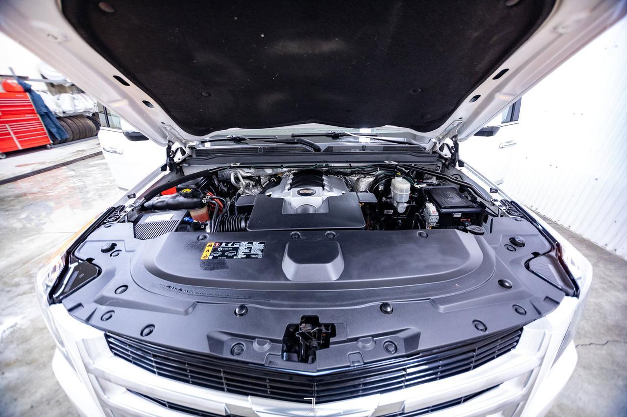 2017 Cadillac Escalade ESV AWD Premium Luxury Leather Roof Nav TV's Red Deer AB