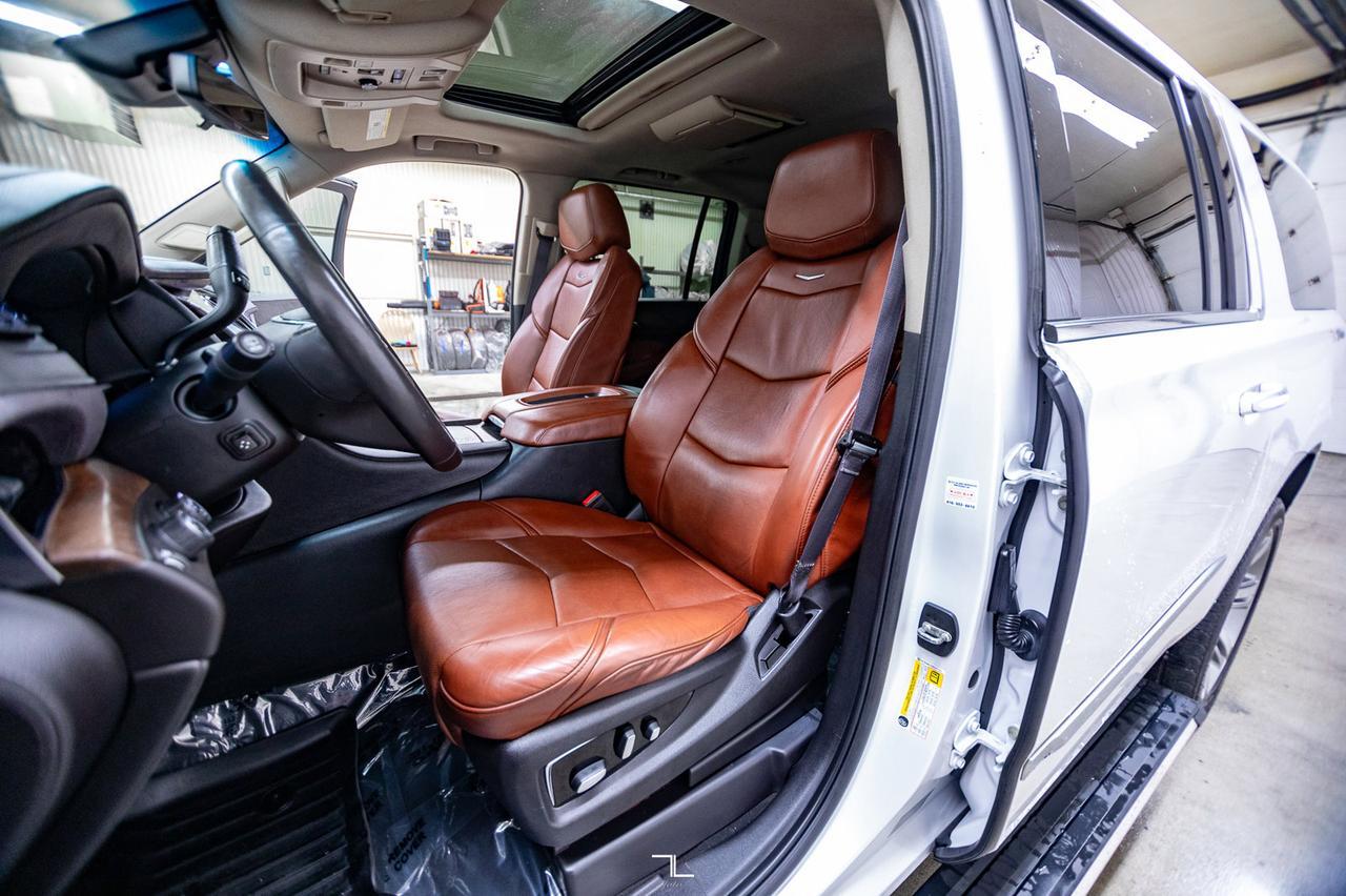 2017 Cadillac Escalade ESV AWD Premium Luxury Leather Roof Nav TV's Red Deer AB