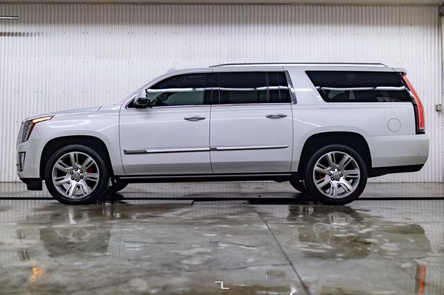 2017 Cadillac Escalade ESV AWD Premium Luxury Leather Roof Nav TV's Red Deer AB