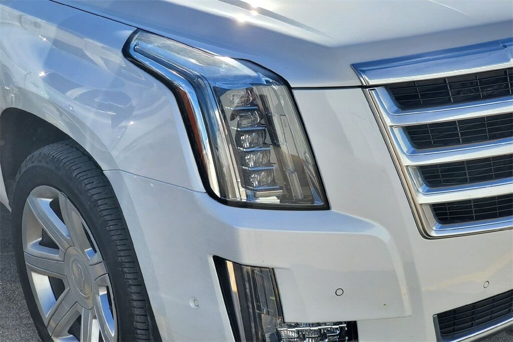 2017 Cadillac Escalade ESV Luxury