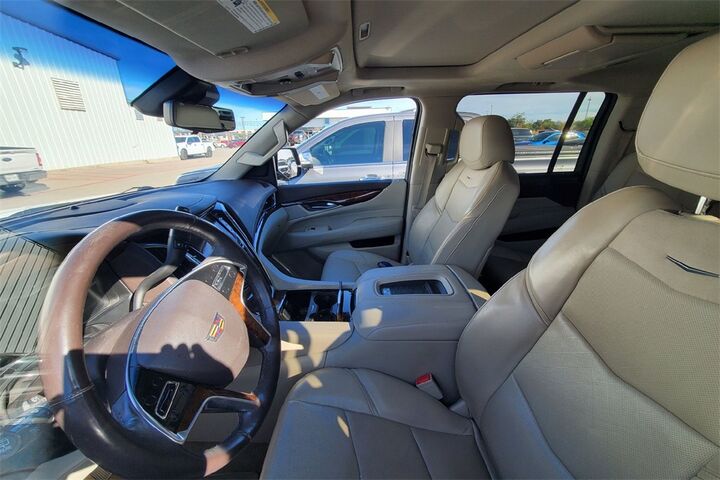 2017 Cadillac Escalade ESV Luxury  TX