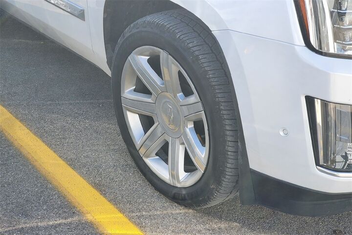 2017 Cadillac Escalade ESV Luxury  TX