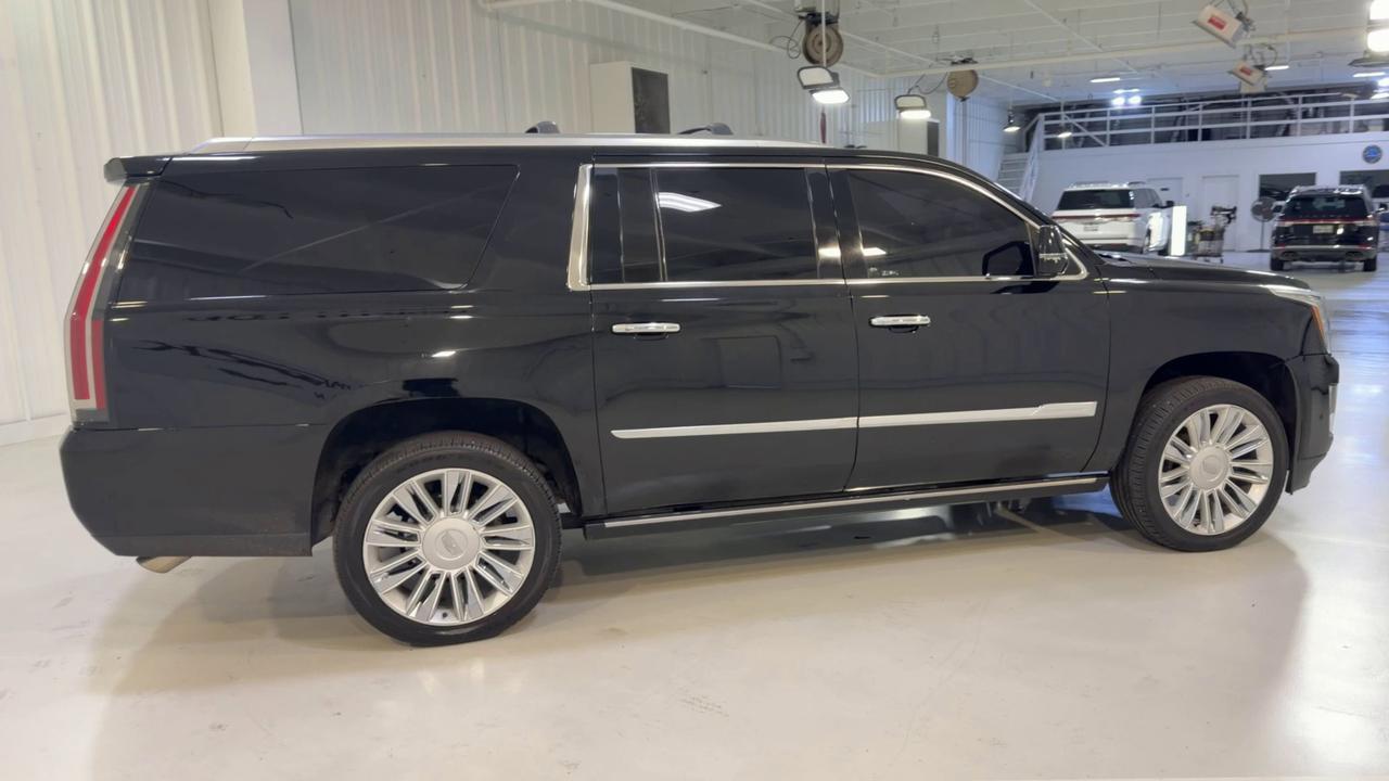 2017 Cadillac Escalade ESV Platinum
