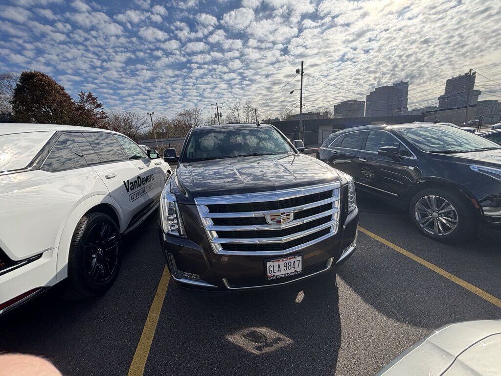 2017 Cadillac Escalade Luxury AKRON OH