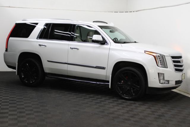 2017 Cadillac Escalade Luxury