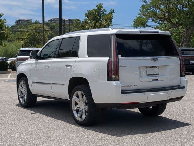2017 Cadillac Escalade Luxury
