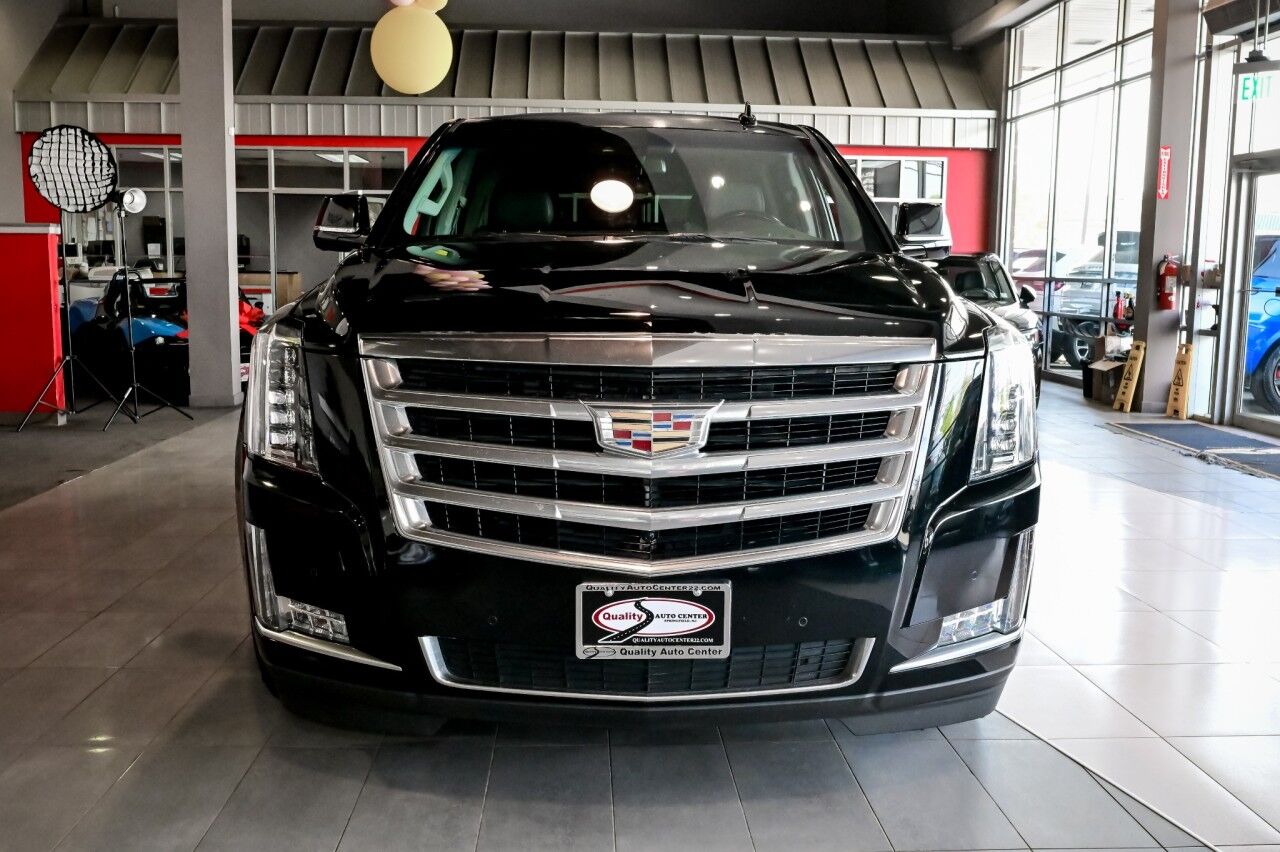 2017 Cadillac Escalade Luxury