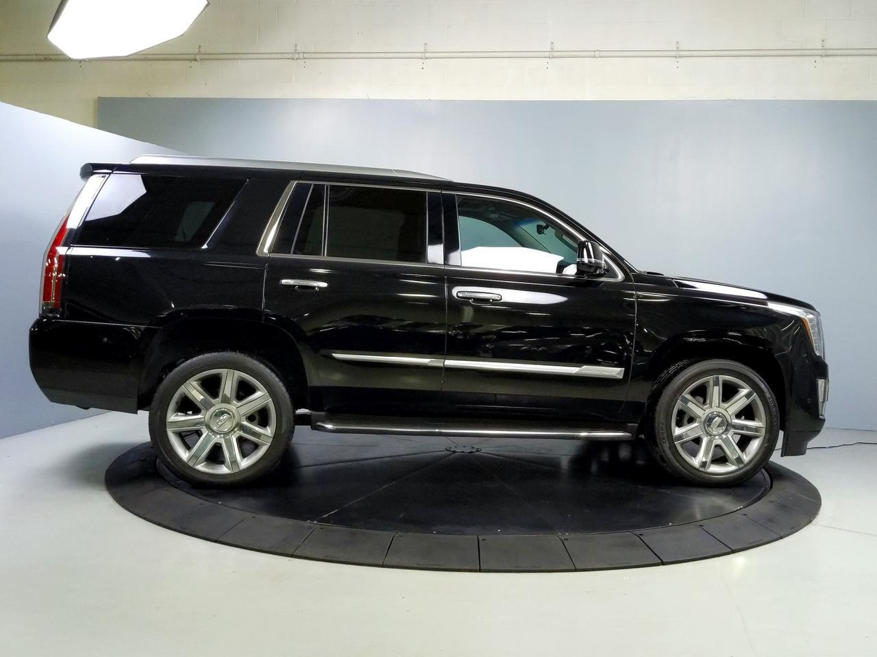 2017 Cadillac Escalade Luxury St. Charles  IL