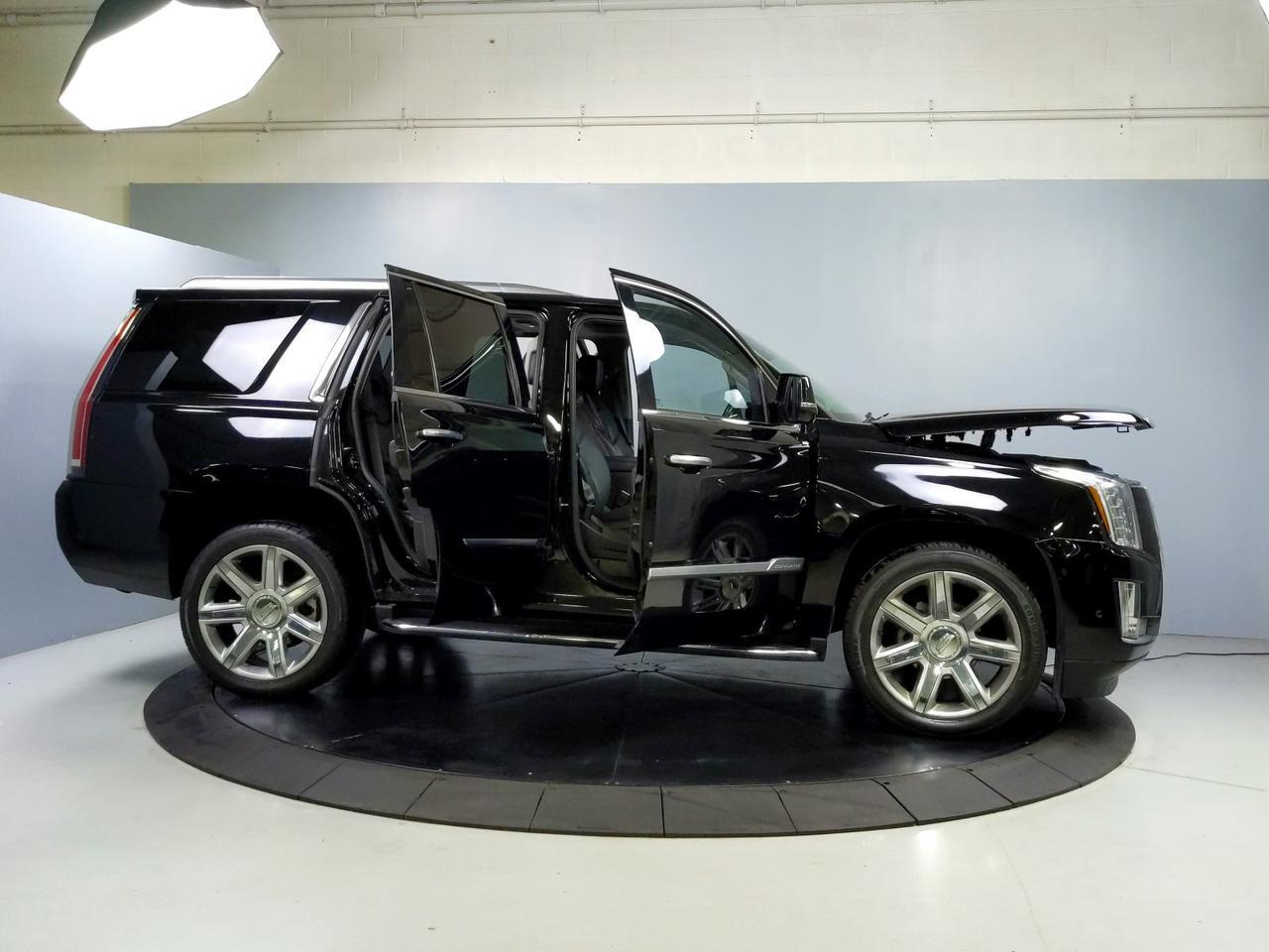 2017 Cadillac Escalade Luxury St. Charles  IL