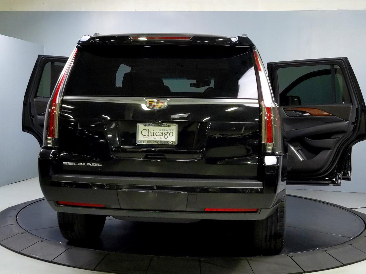 2017 Cadillac Escalade Luxury St. Charles  IL