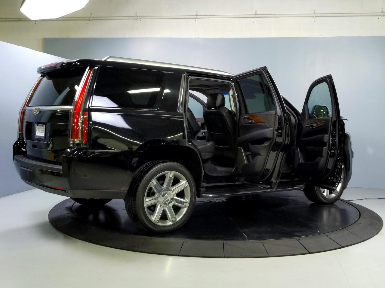2017 Cadillac Escalade Luxury St. Charles  IL