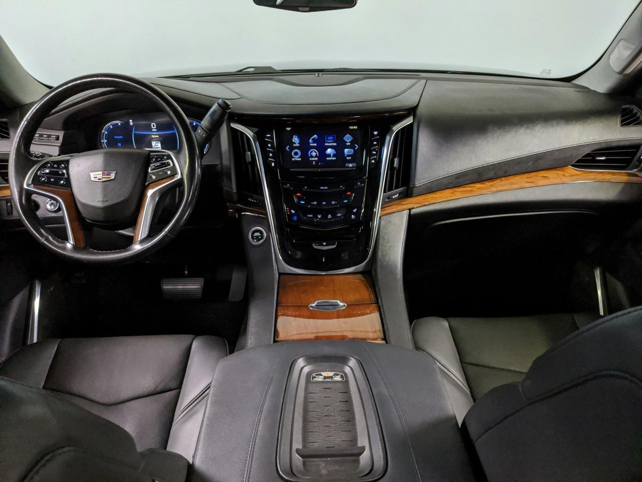 2017 Cadillac Escalade Luxury St. Charles  IL