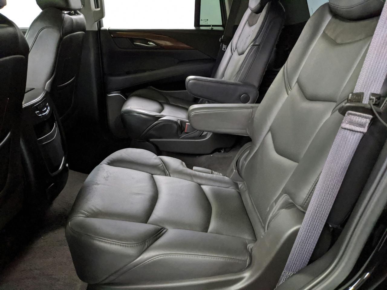 2017 Cadillac Escalade Luxury St. Charles  IL