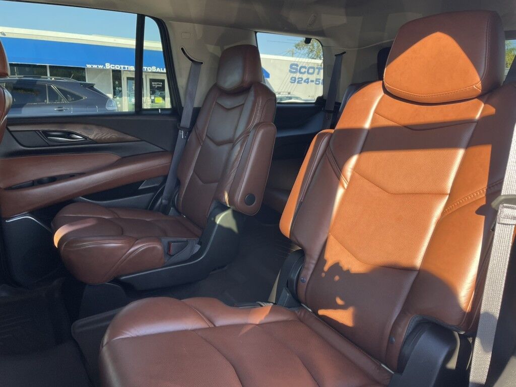2017 Cadillac Escalade PREMIUM LUXURY~CLEAN CARFAX~BOSE SOUND SYSTEM~REAR ENTERTAINMENT~ONLINE FINANCE AND SHIPPING AVAILABLE!!! Sarasota FL