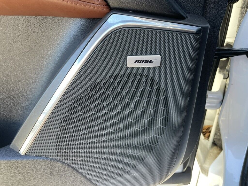 2017 Cadillac Escalade PREMIUM LUXURY~CLEAN CARFAX~BOSE SOUND SYSTEM~REAR ENTERTAINMENT~ONLINE FINANCE AND SHIPPING AVAILABLE!!! Sarasota FL