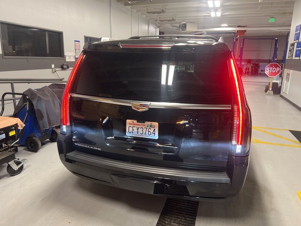 2017 Cadillac Escalade Platinum Edition Gresham OR