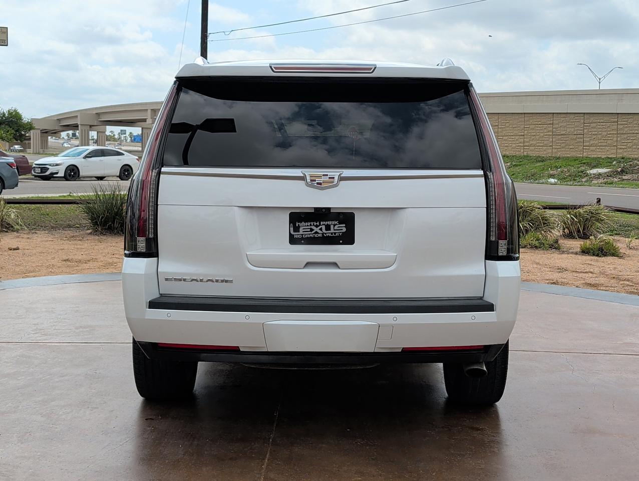 2017 Cadillac Escalade Premium Luxury