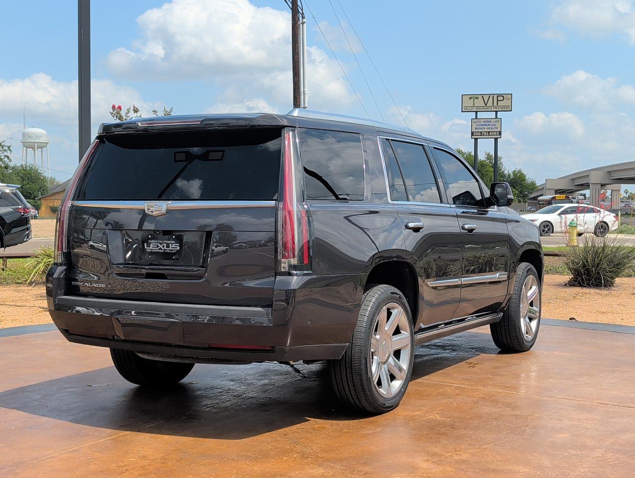 2017 Cadillac Escalade Premium Luxury