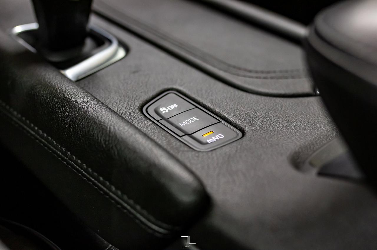 2017 Cadillac XT5 AWD Platinum Leather Roof Nav BCam Red Deer AB