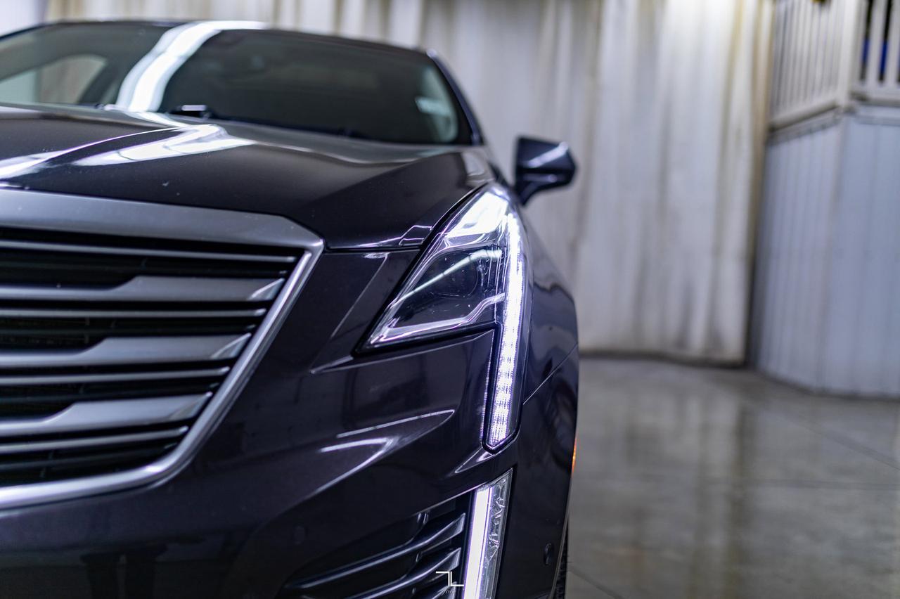 2017 Cadillac XT5 AWD Premium Luxury Leather Roof Nav Red Deer AB