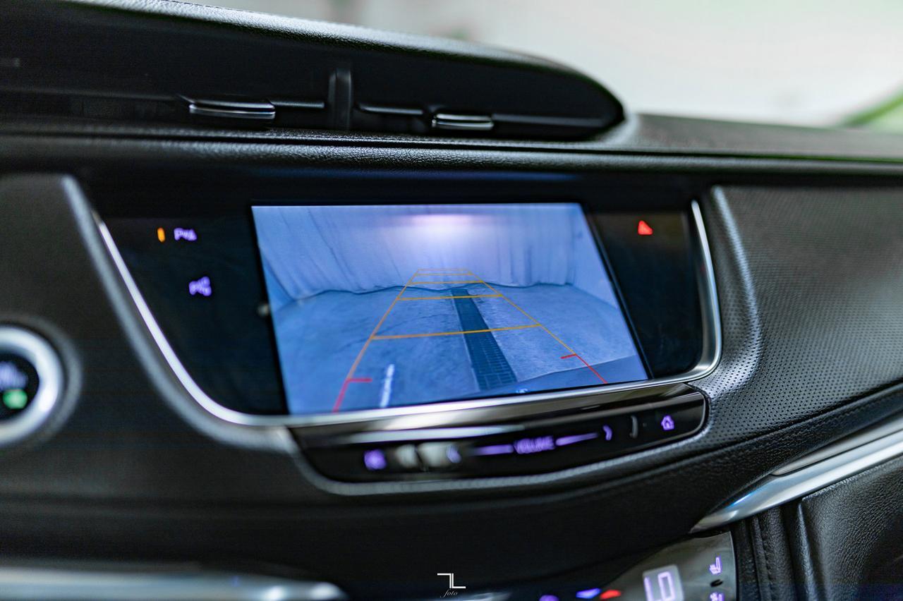 2017 Cadillac XT5 AWD Premium Luxury Leather Roof Nav Red Deer AB