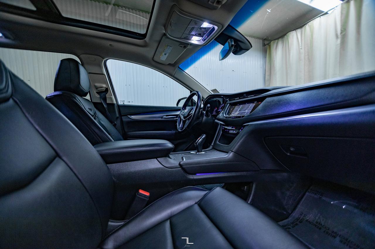 2017 Cadillac XT5 AWD Premium Luxury Leather Roof Nav Red Deer AB