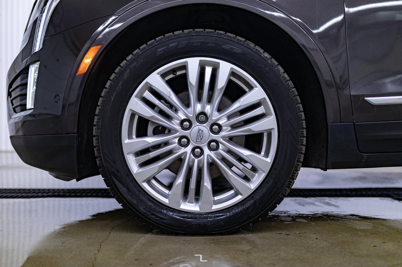 2017 Cadillac XT5 AWD Premium Luxury Leather Roof Nav Red Deer AB