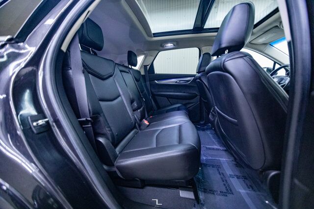 2017 Cadillac XT5 AWD Premium Luxury Leather Roof Nav Red Deer AB