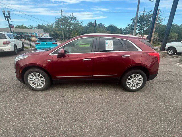 2017 Cadillac XT5 Base