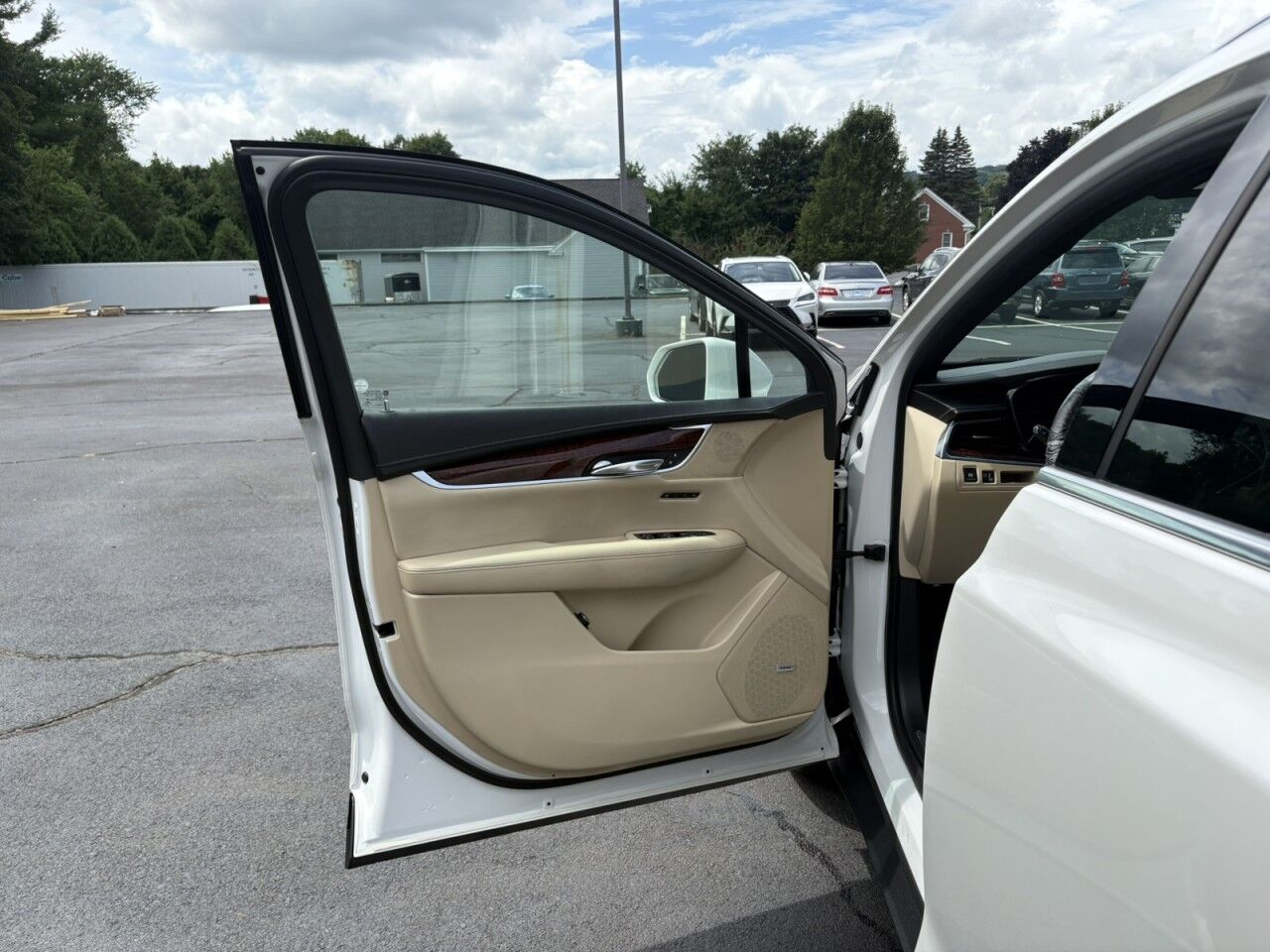 2017 Cadillac XT5 Luxury AWD Fitchburg MA
