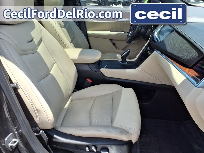 2017 Cadillac XT5 Luxury FWD