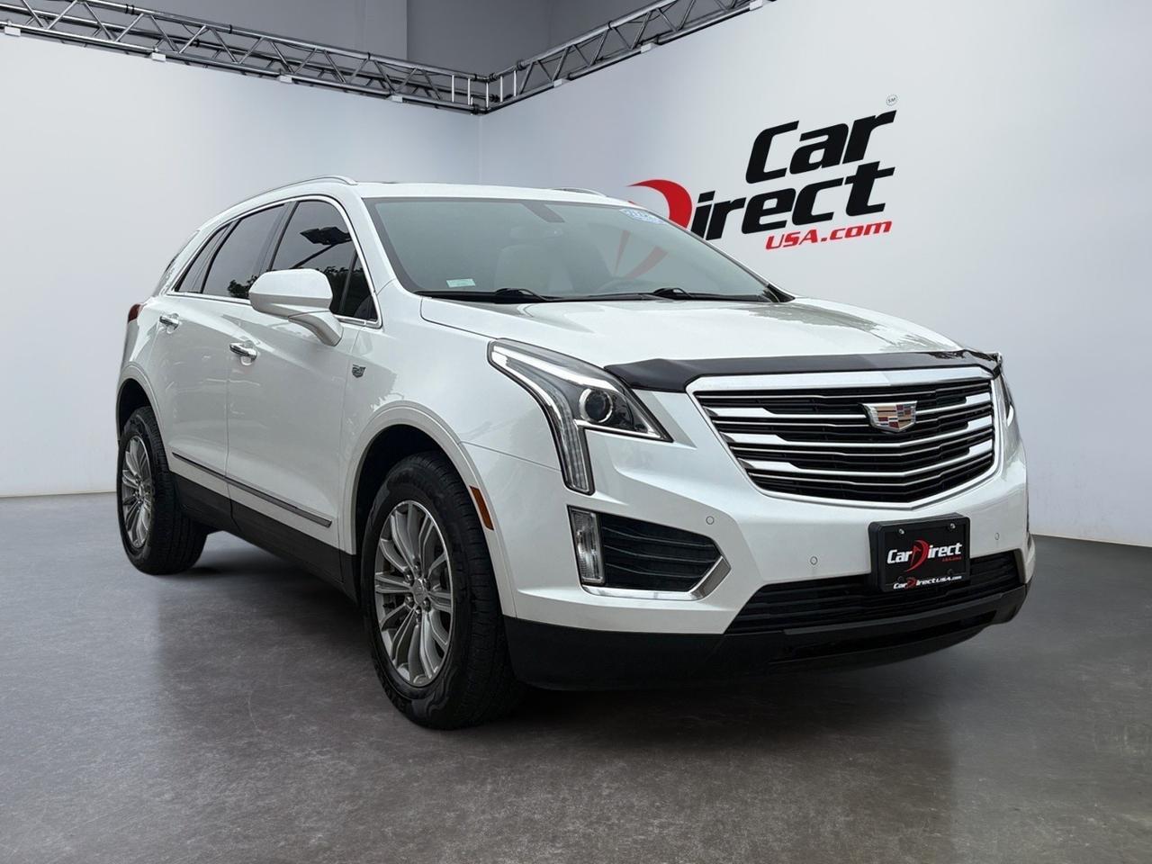 2017 Cadillac XT5 Luxury FWD, POWER LIFTGATE, PANORAMIC MOONROOF, BLIND SPOT ALERT, NAVIGATION, HEATED SEATS, BACKUP CAMERA WITH PARKING SENSORS, LOW MILES, CLEAN CARFAX, RIDE IN LUXURY!