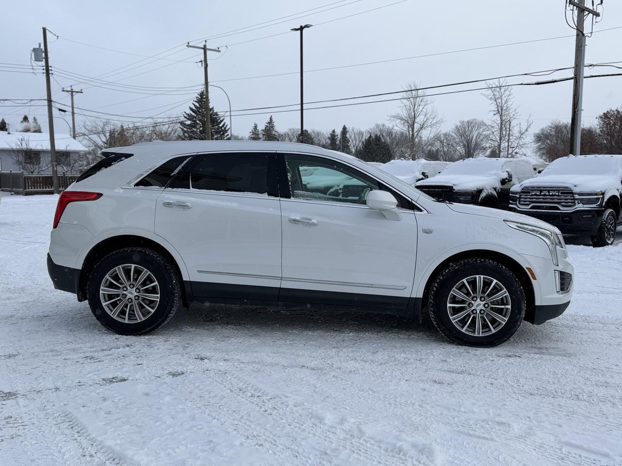 2017 Cadillac XT5 Luxury FWD Redwater AB