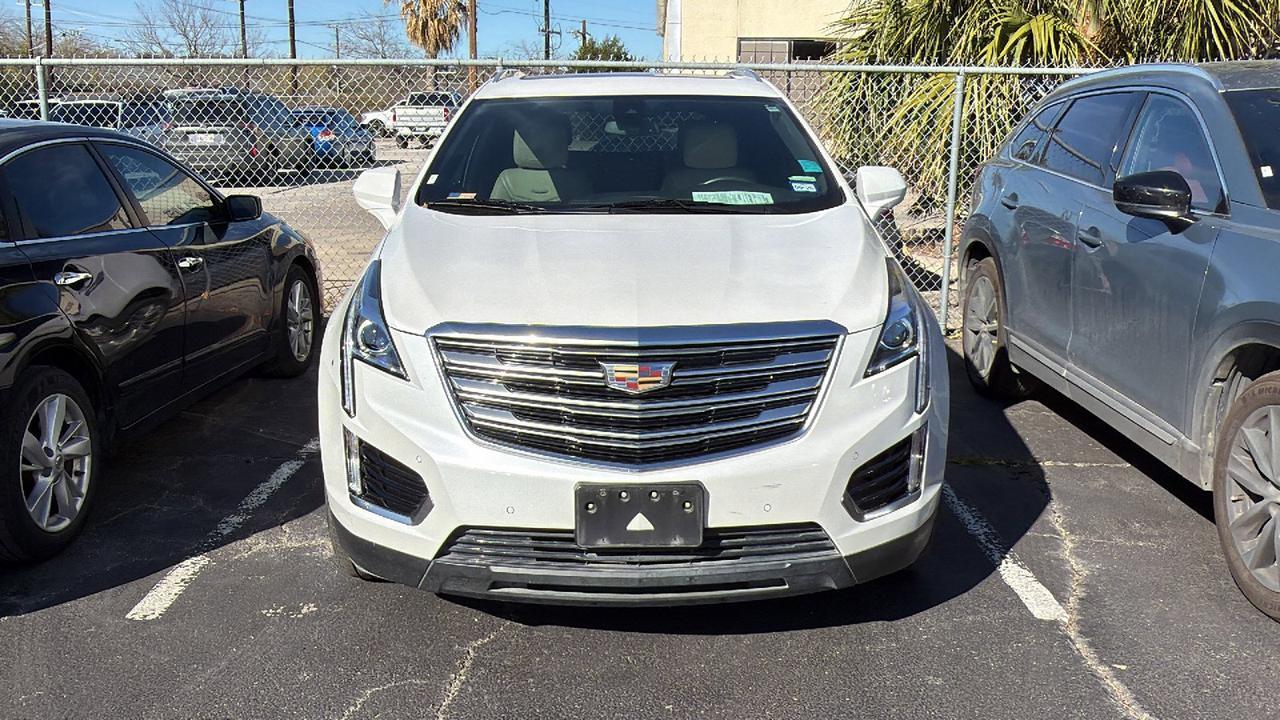 2017 Cadillac XT5 Luxury FWD