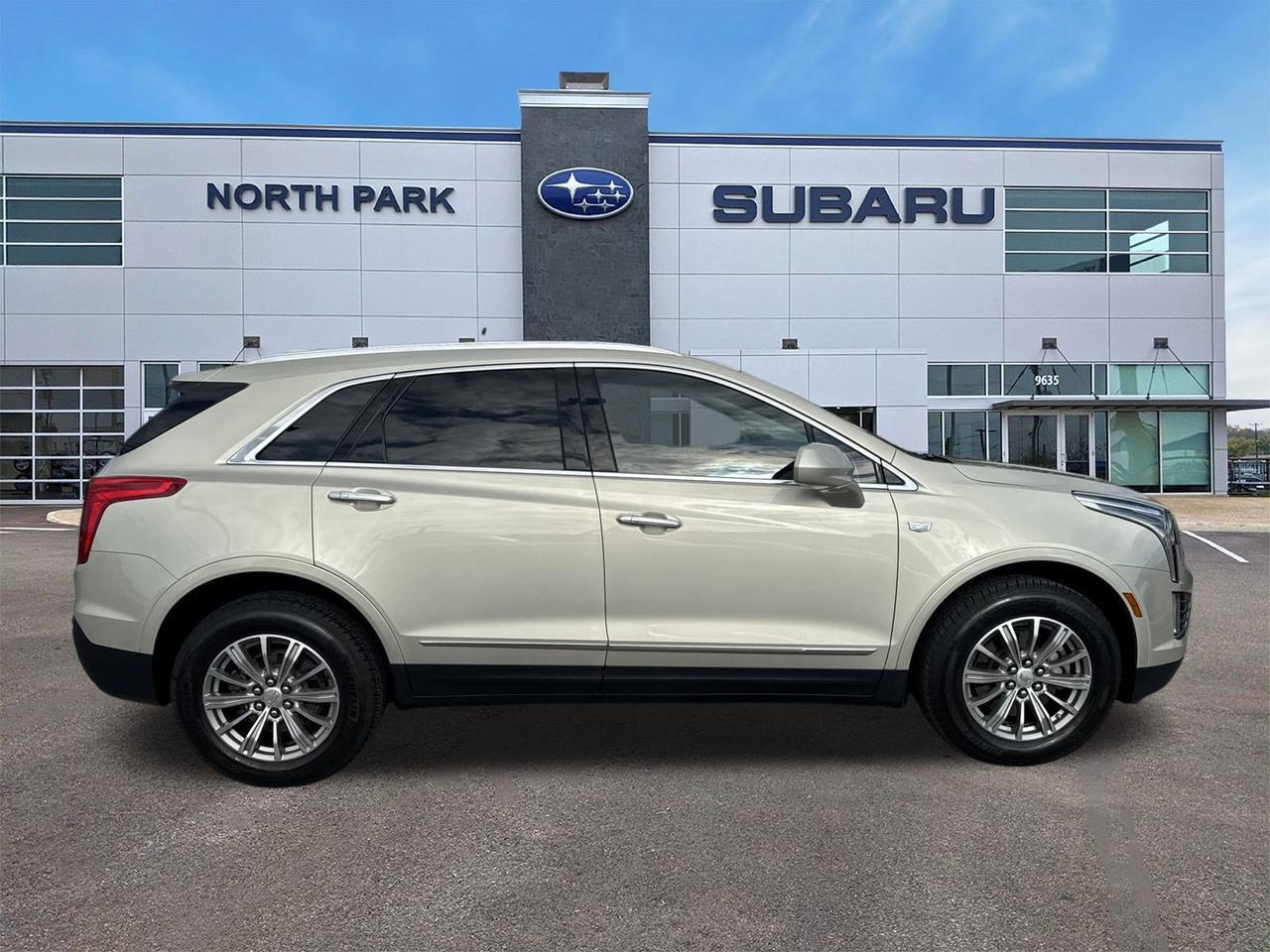 2017 Cadillac XT5 Luxury FWD