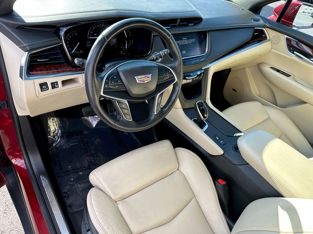 2017 Cadillac XT5 Premium Luxury