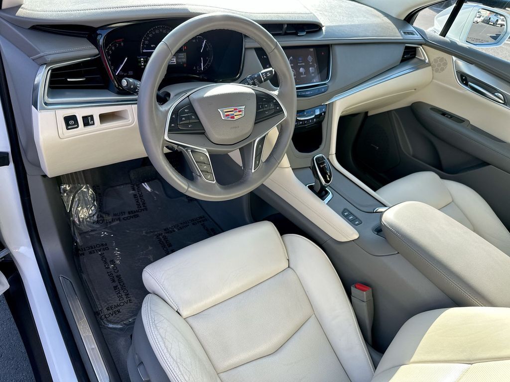 2017 Cadillac XT5 Premium Luxury