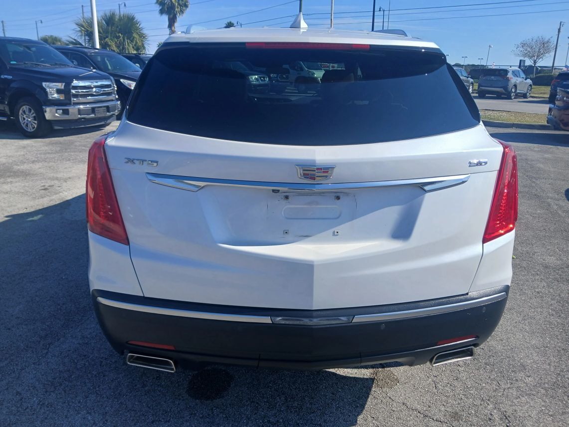 2017 Cadillac XT5 Sport Utility 4D