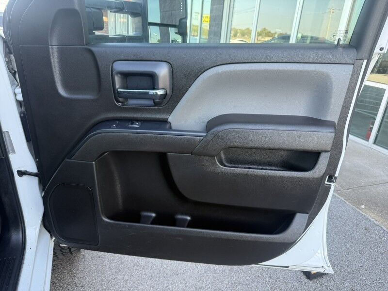 2017 Chevrolet 3500HD DRW 4x4 Utility Work Truck Collinsville OK
