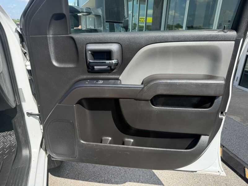 2017 Chevrolet 3500HD DRW 4x4 Utility Work Truck Collinsville OK