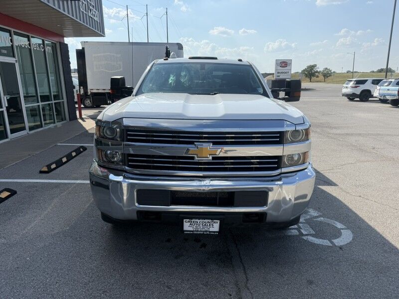 2017 Chevrolet 3500HD DRW 4x4 Utility w/ Stellar Crane Work Truck Collinsville OK