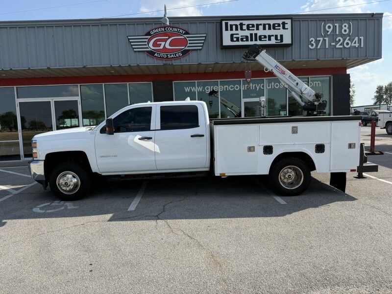 2017 Chevrolet 3500HD DRW 4x4 Utility w/ Stellar Crane Work Truck Collinsville OK
