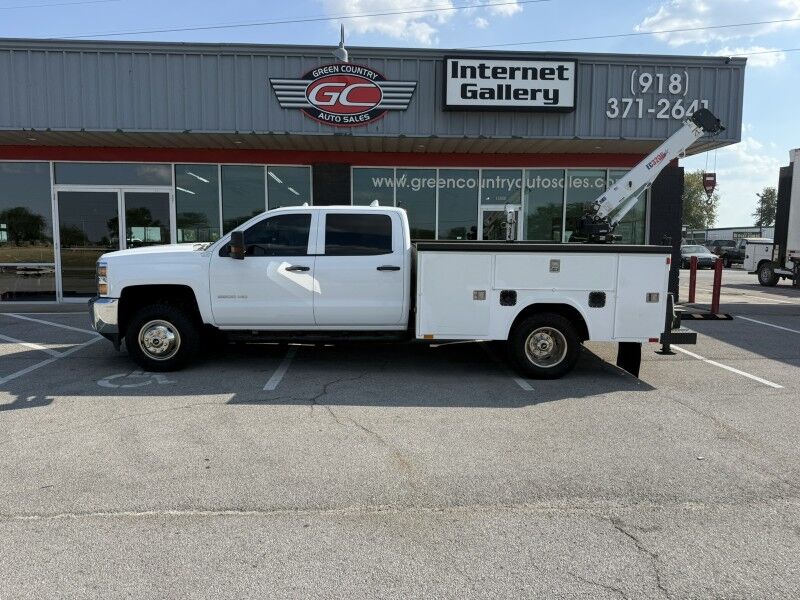 2017 Chevrolet 3500HD DRW 4x4 Utility w/ Stellar Crane Work Truck Collinsville OK