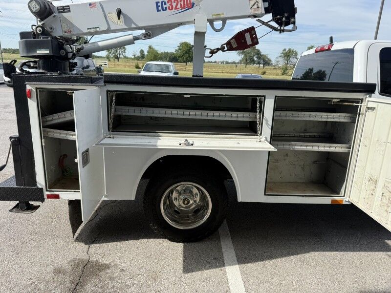 2017 Chevrolet 3500HD DRW 4x4 Utility w/ Stellar EC3200 Crane Work Truck Collinsville OK