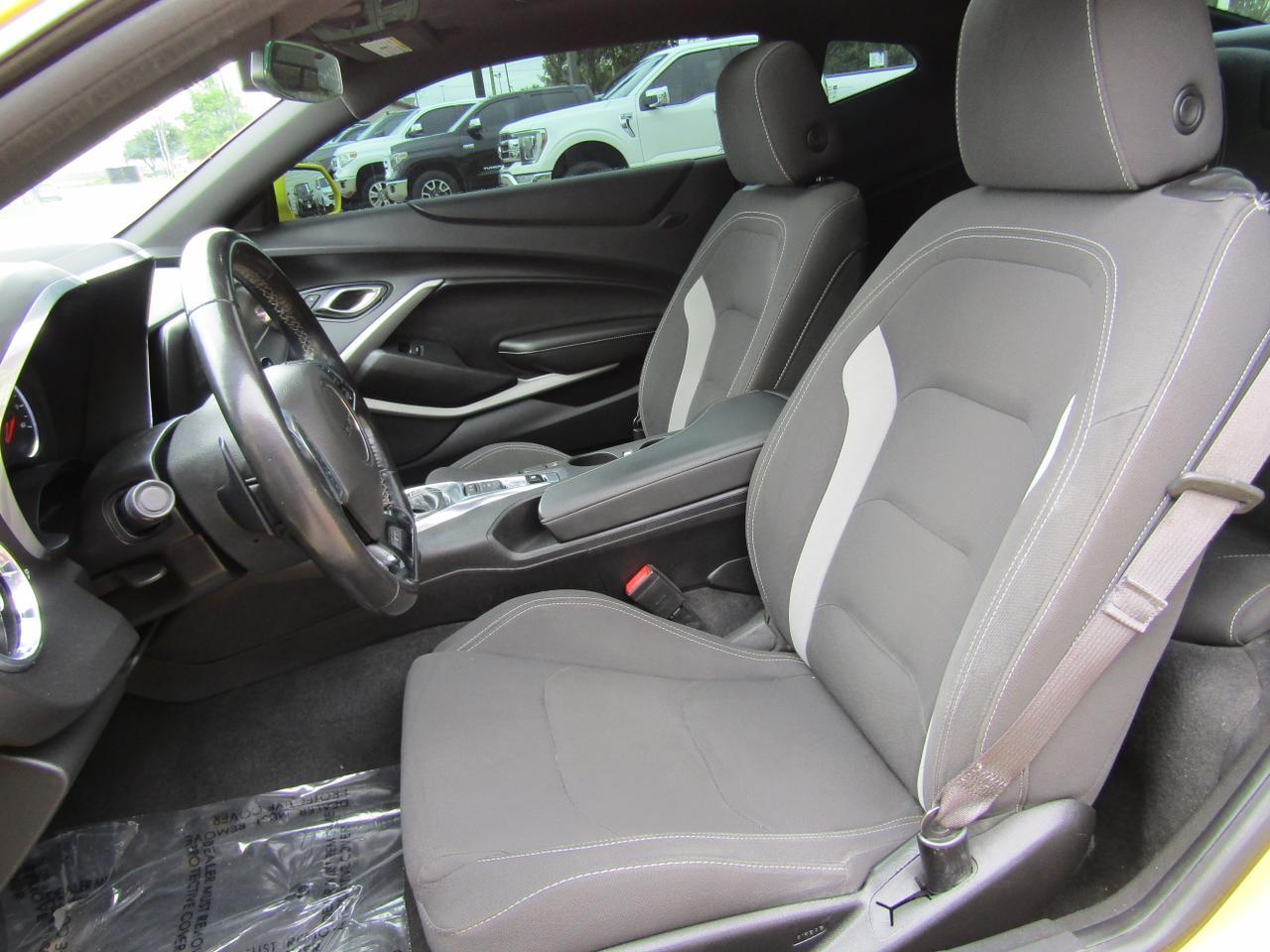 2017 Chevrolet Camaro 2dr Cpe 1LT Grand Prairie TX