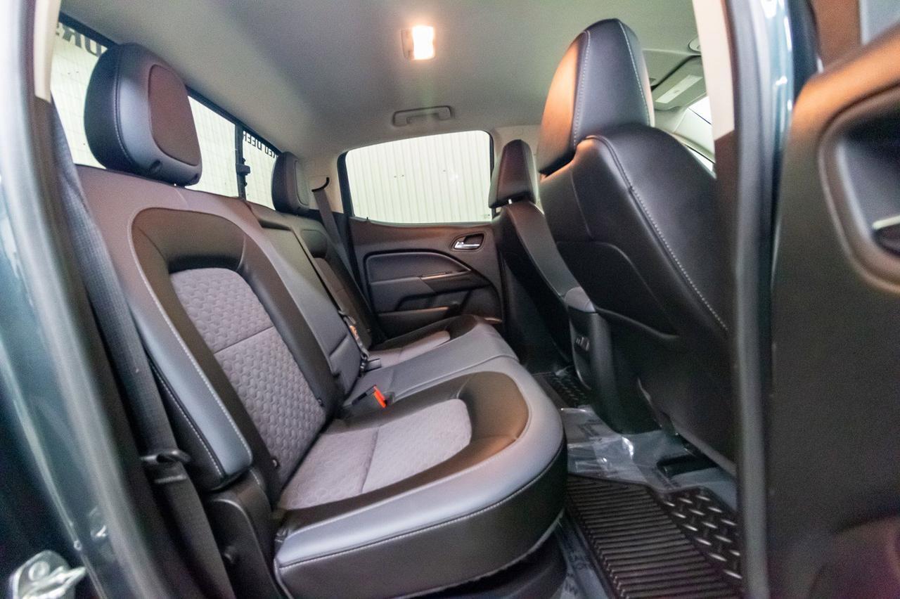 2017 Chevrolet Colorado 4x4 Crew Cab LT Z71 Leather Nav BCam Red Deer AB