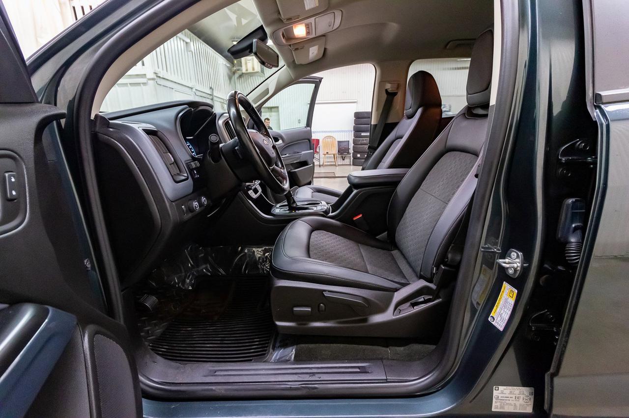 2017 Chevrolet Colorado 4x4 Crew Cab LT Z71 Leather Nav BCam Red Deer AB